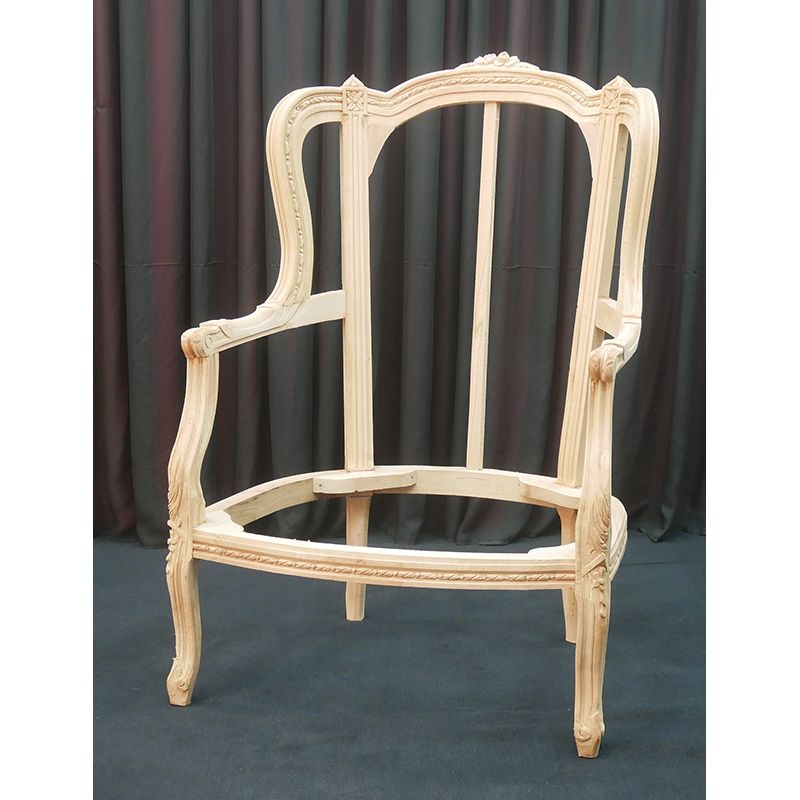 Lot 2 Carcasses de Fauteuils Bergères 3Pans à Oreilles de Style Louis XV