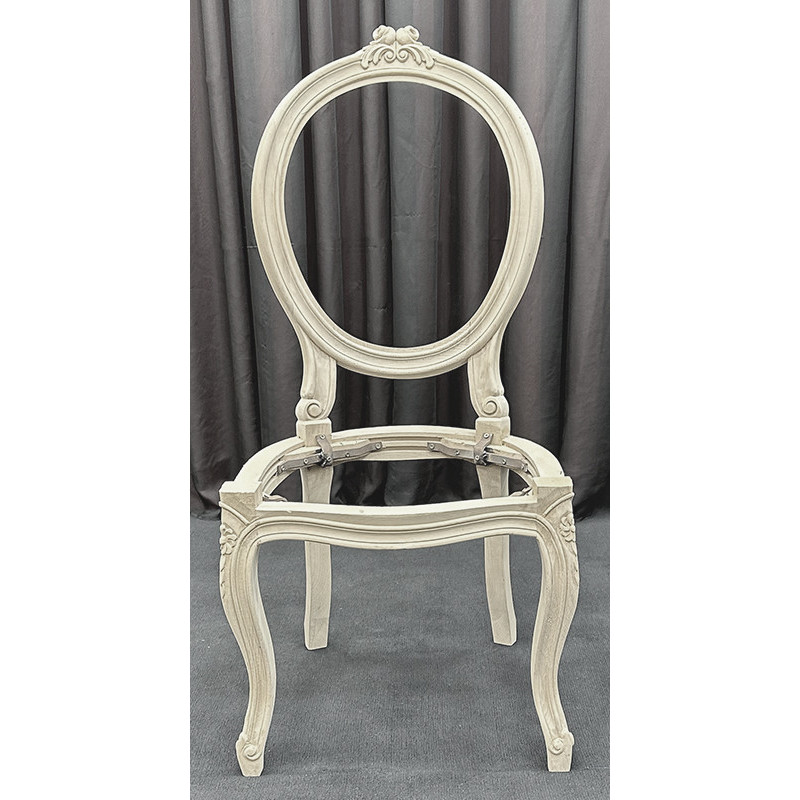 Lot 10 Carcasses de Chaises Médaillon Fleurette de Style Louis XV